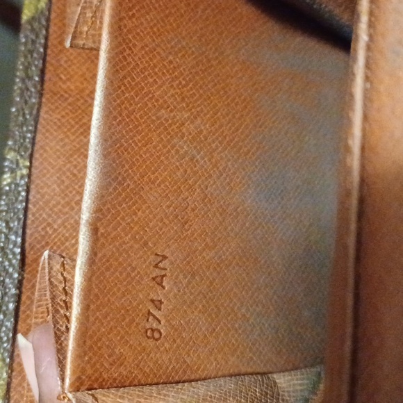 ✨️LOUIS VUITTON MONOGRAM ELISE WALLET - Picture 15 of 16